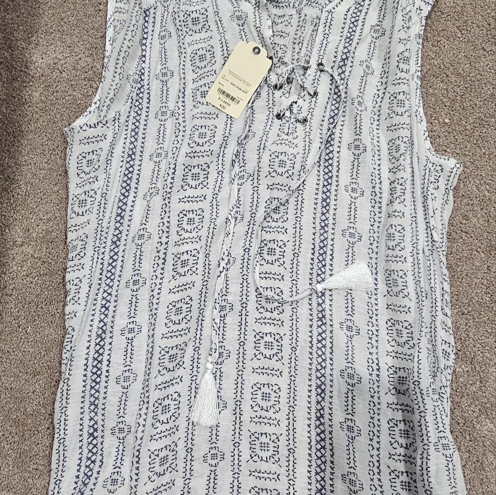 St Johns Bay Womens Top Geometric Sleeveless V-Neck Drawstring Size XL